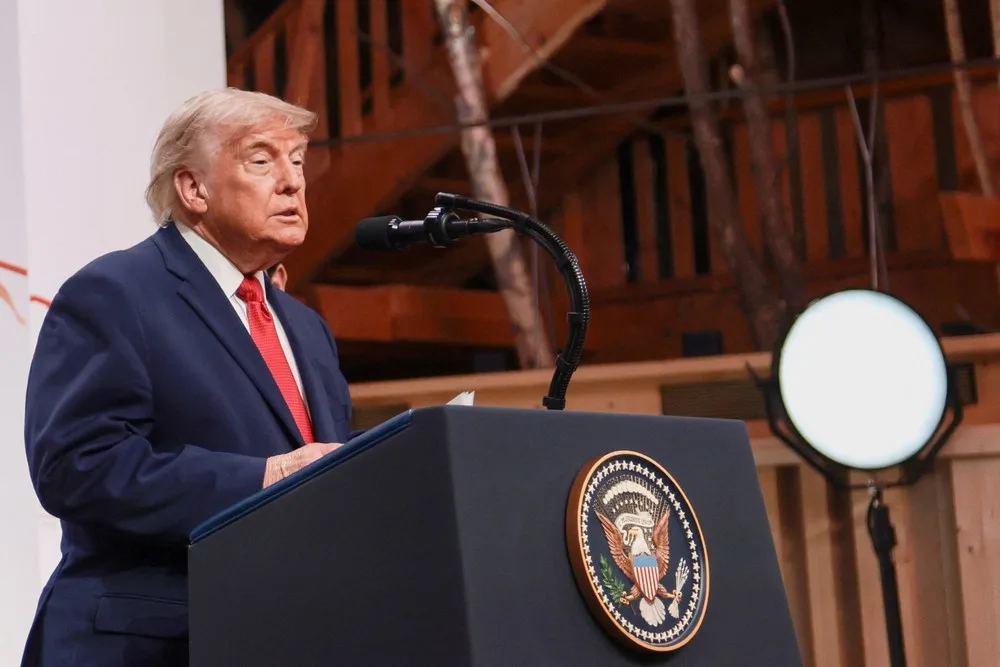 Trump alerta para cenário político perigoso no Brasil durante o G7