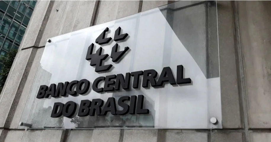 Mercado financeiro eleva projeção da Selic e alerta para inflação