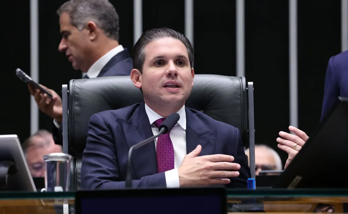 Câmara agenda votação do projeto que acaba com a escala 6x1