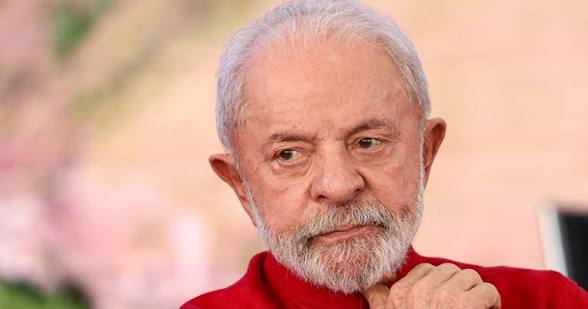 Lula critica família Bolsonaro e associa visitas nos EUA a novas tarifas