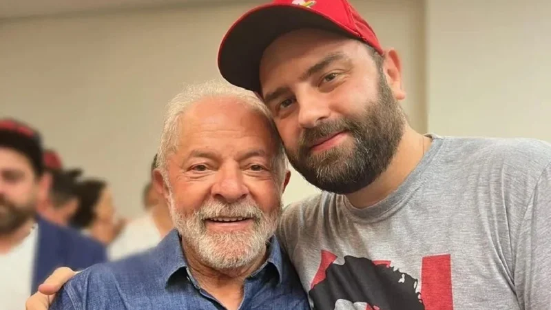 Justiça suspende processos da Receita Federal contra filho de Lula