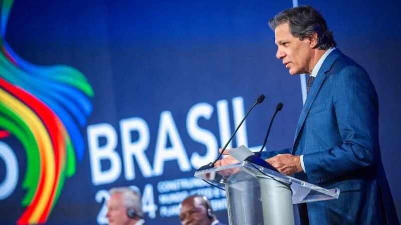 Haddad antecipa para esta quinta-feira retorno dos Estados Unidos