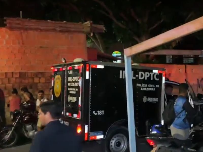 Mulher é degolada por cunhado em frente a criança em Manaus