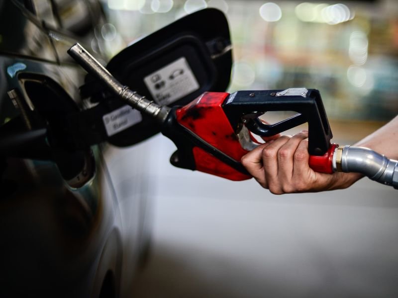 Postos de gasolina em Manaus são investigados