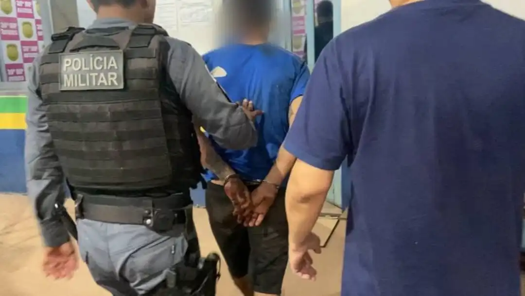 Suspeito de estupr0 é pego pela população e entregue para polícia militar em Autazes