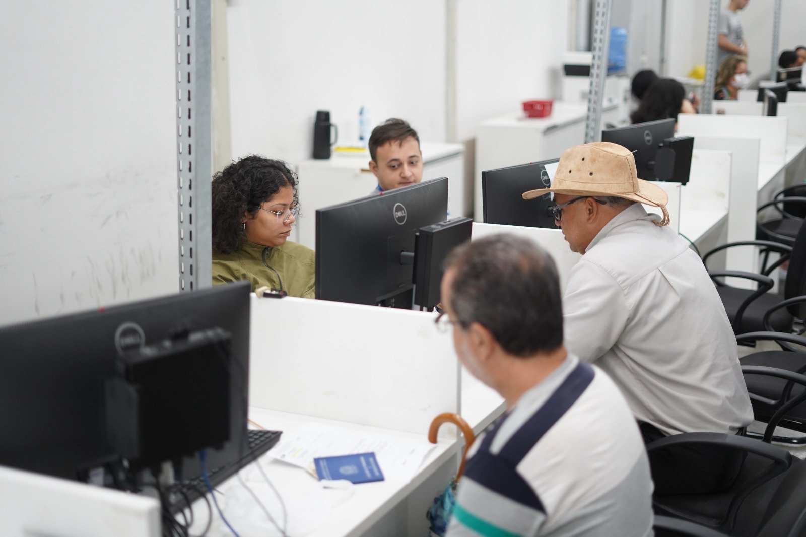 Sine Amazonas divulga 134 vagas de emprego para esta segunda-feira