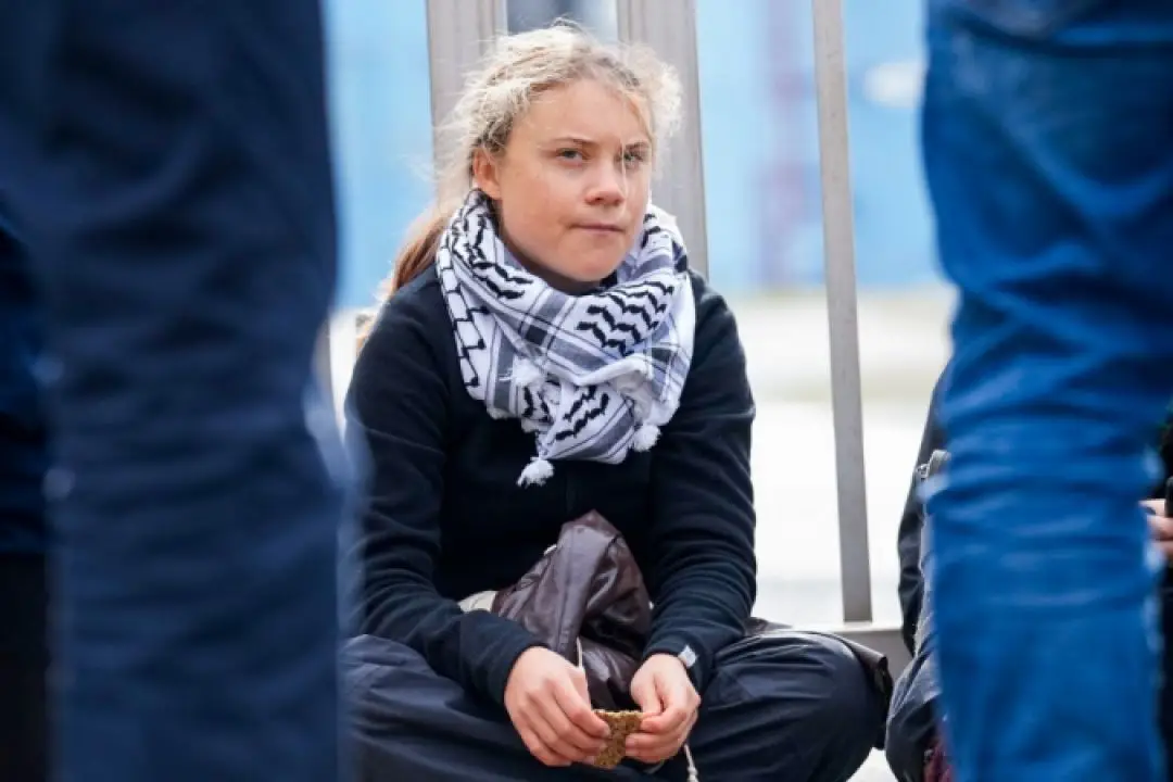 Greta Thunberg é presa na Dinamarca durante protesto anti-Israel