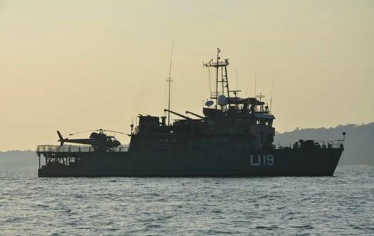 Marinha do Brasil envia navio hospitalar para auxiliar vítimas de deslizamento em Manacapuru