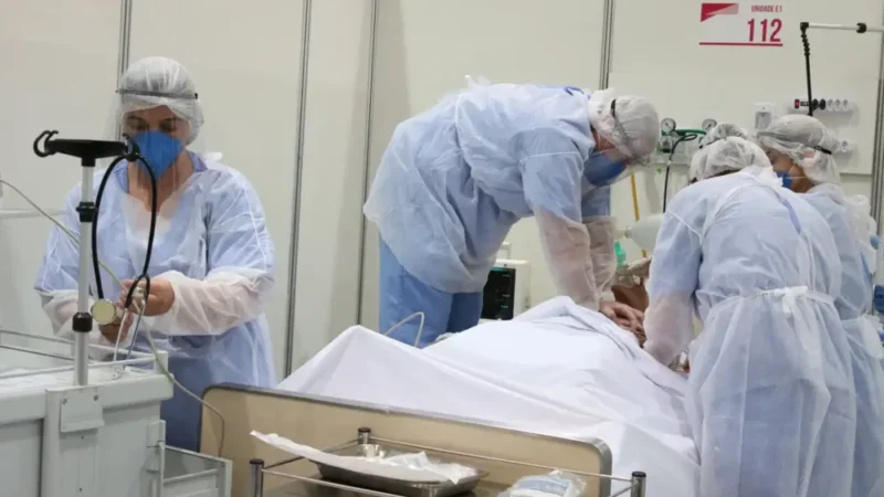 População de médicos quase dobra nos últimos 14 anos