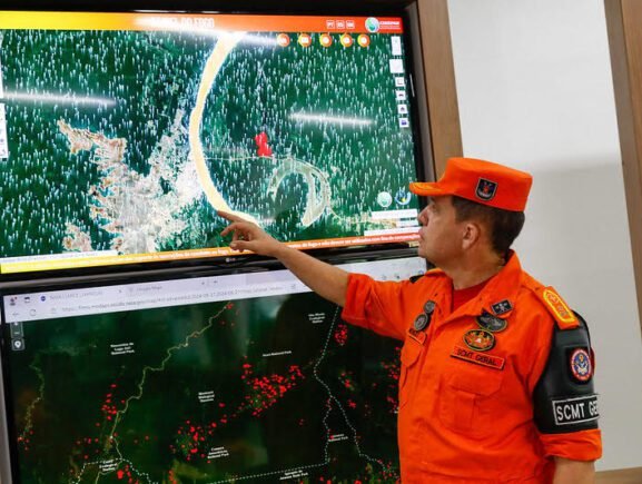 Governo do Amazonas divulga boletim sobre a estiagem no estado, neste domingo