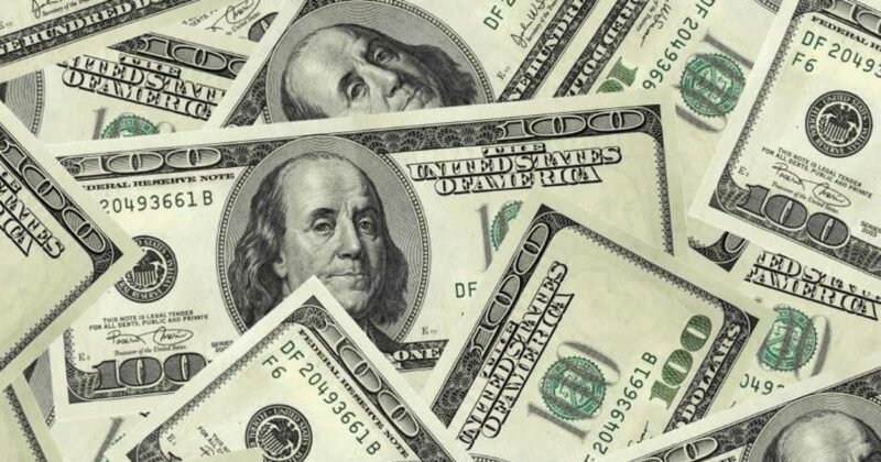 Dólar sobe para R$ 6,10 após dados sobre emprego nos Estados Unidos