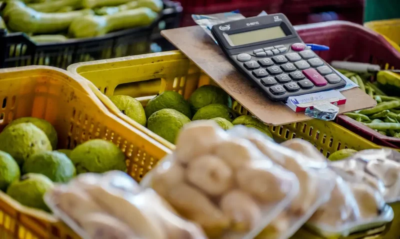 Presidente diz que pedirá explicações a empresários sobre preço dos alimentos