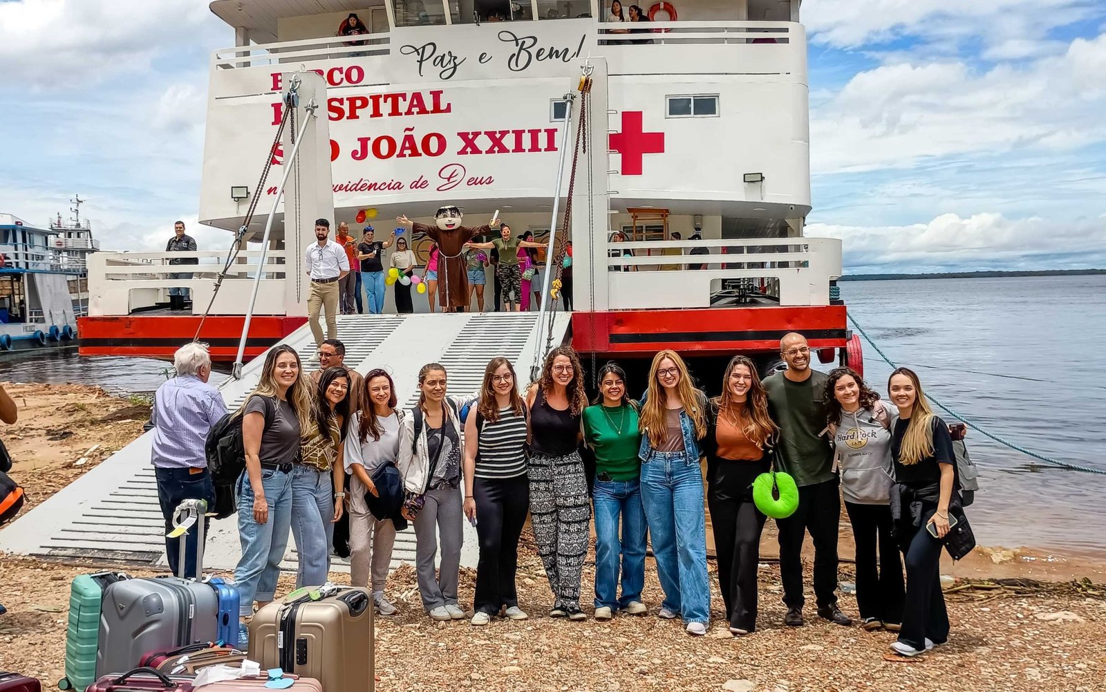 Barco São João XXIII conclui 6ª expedição com mais de 6,8 mil atendimentos na zona rural de Codajás