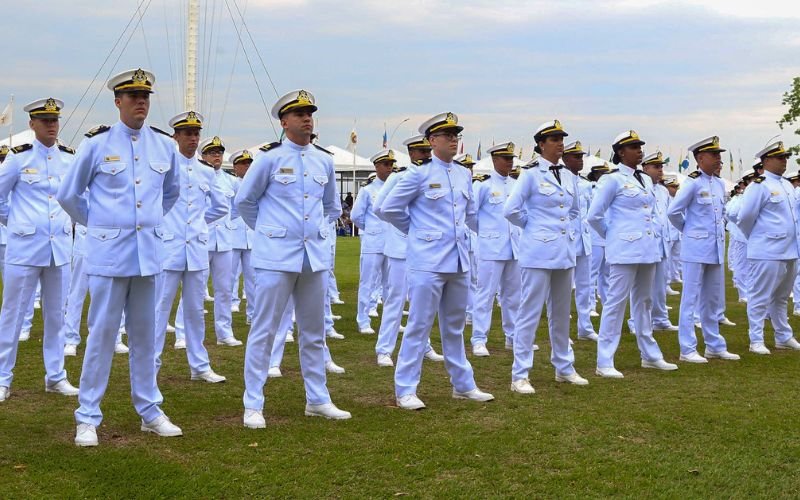 Concurso da Marinha do Brasil tem 174 vagas para candidatos de nível superior