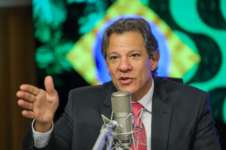 Reforma do IR enfrentará debate para garantir contrapartida, afirma Haddad