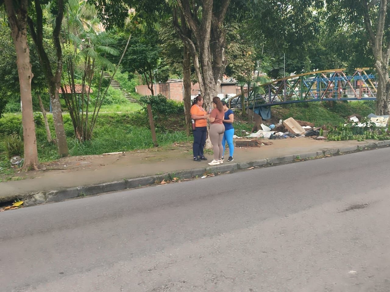 Igarapé do Passarinho passa por limpeza e ações ambientais na zona Norte de Manaus