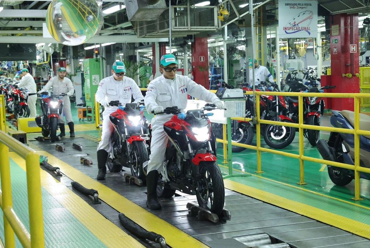 Produção de motocicletas cresce 12% e é a maior em 14 Anos no PIM