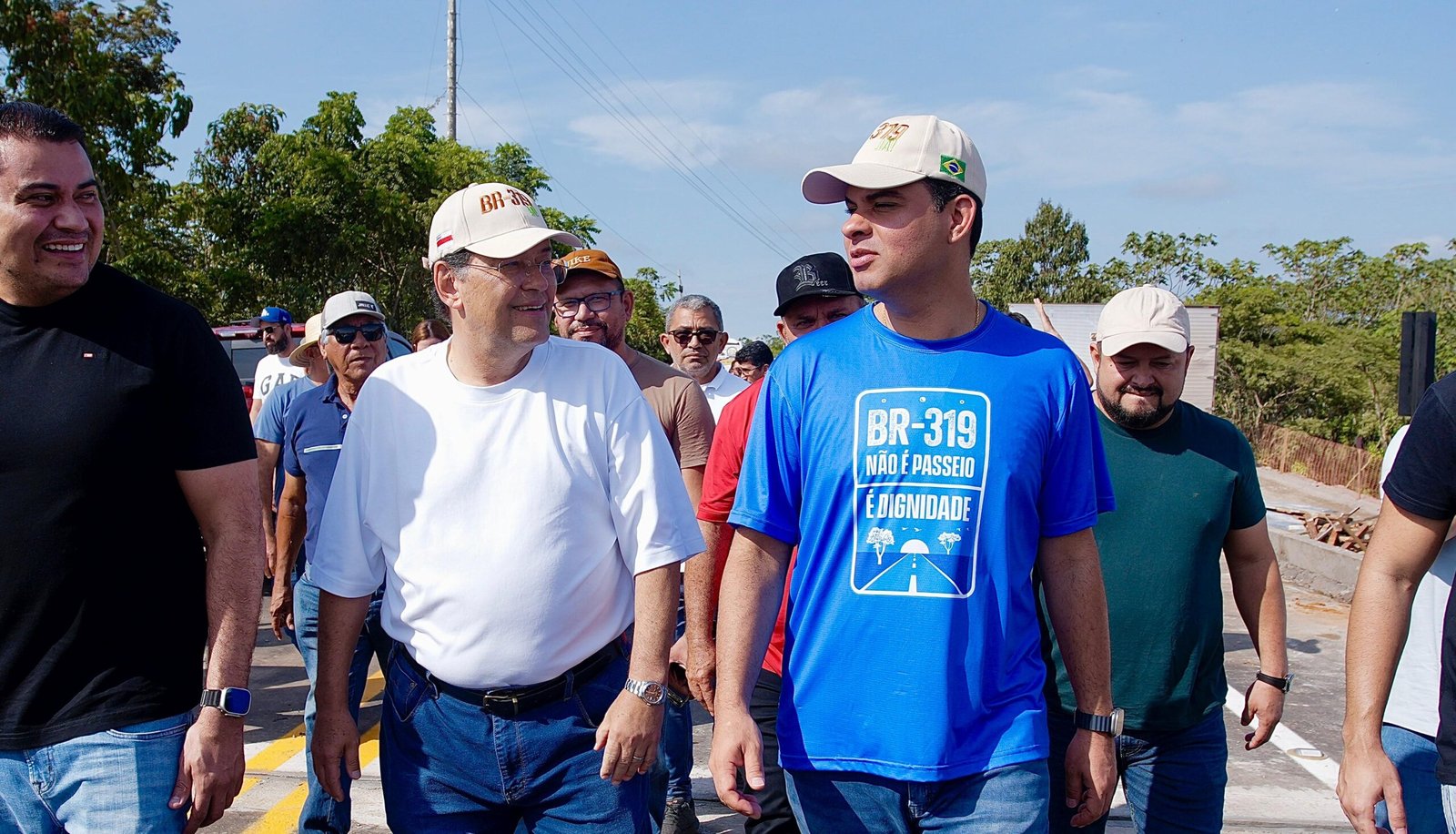 Saullo e Braga anunciam liberação da ponte sobre o rio Curuçá para segunda-feira