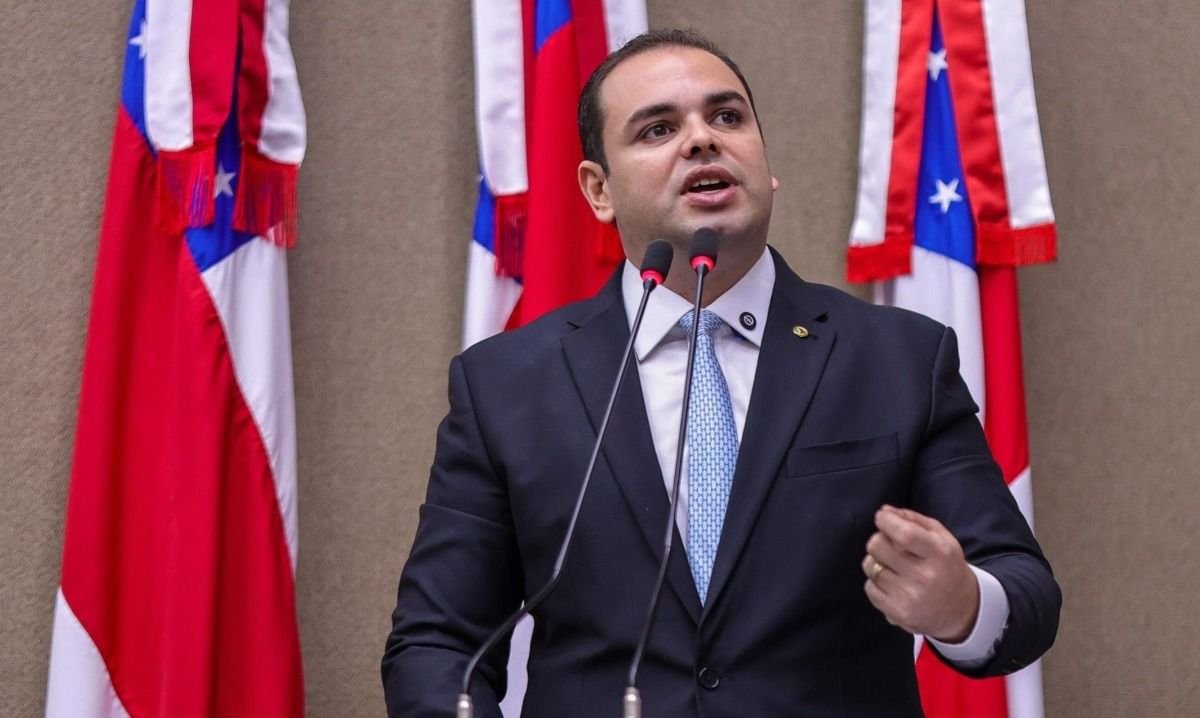 Presidente Roberto Cidade destaca importância da recuperação de trecho da AM-010 para a logística do Médio Amazonas