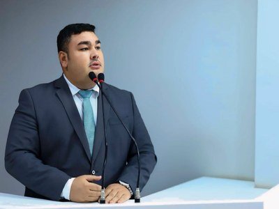 Pesquisa aponta Alex Garcia como o vereador mais atuante de Parintins em 2025