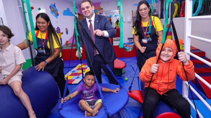 Presidente Roberto Cidade inaugura na Aleam um dos maiores centros de atendimento a pessoas com TEA do país