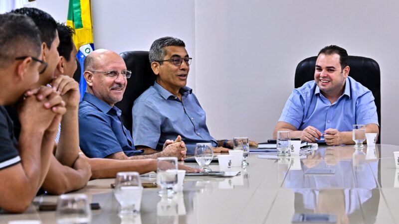Roberto Cidade recebe comitiva de Manicoré e discute parcerias técnicas para o município