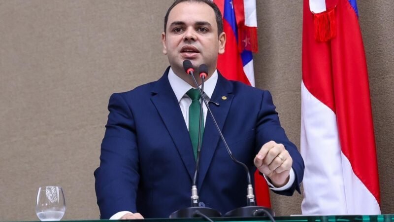 Roberto Cidade critica renúncia de David Almeida e aponta ‘traição à população de Manaus’