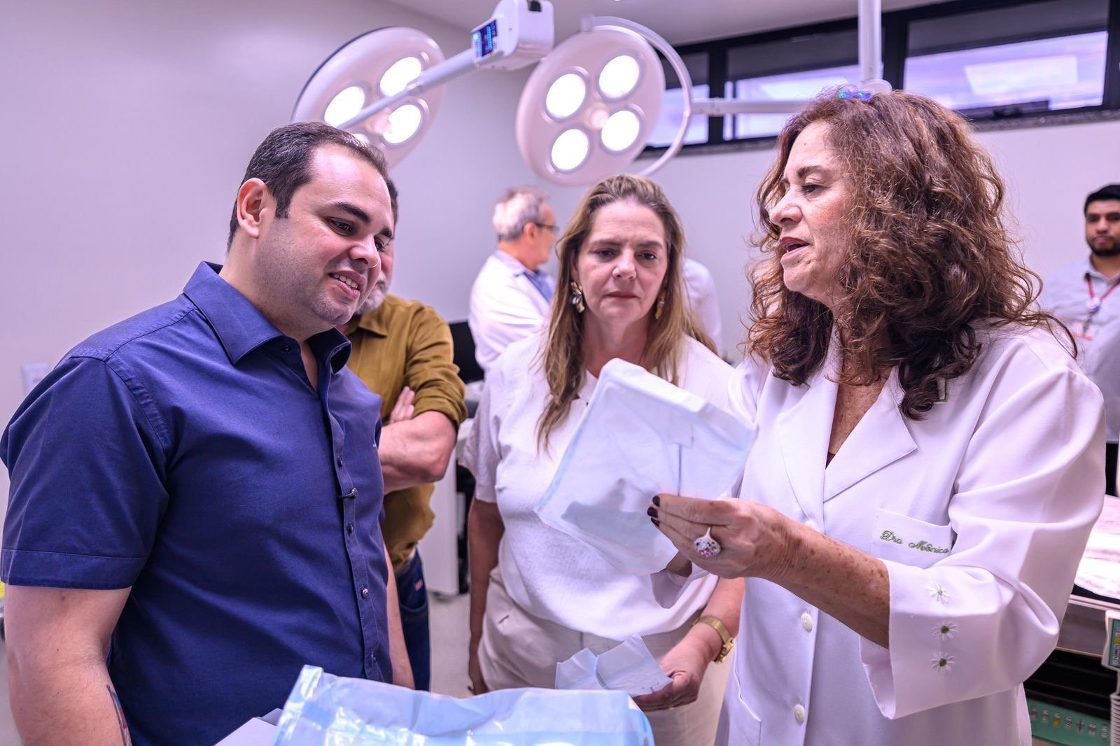 Governador Roberto Cidade vistoria obras na Fundação Cecon