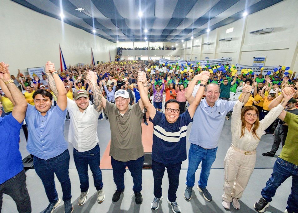 Omar Aziz, Eduardo Braga e Adail Filho cumprem agenda de entregas para a população de Coari e demonstram força do interior do Amazonas