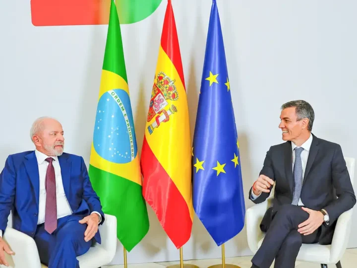 Brasil e Espanha oficializam parcerias sobre soberania digital e regulação de Big Techs