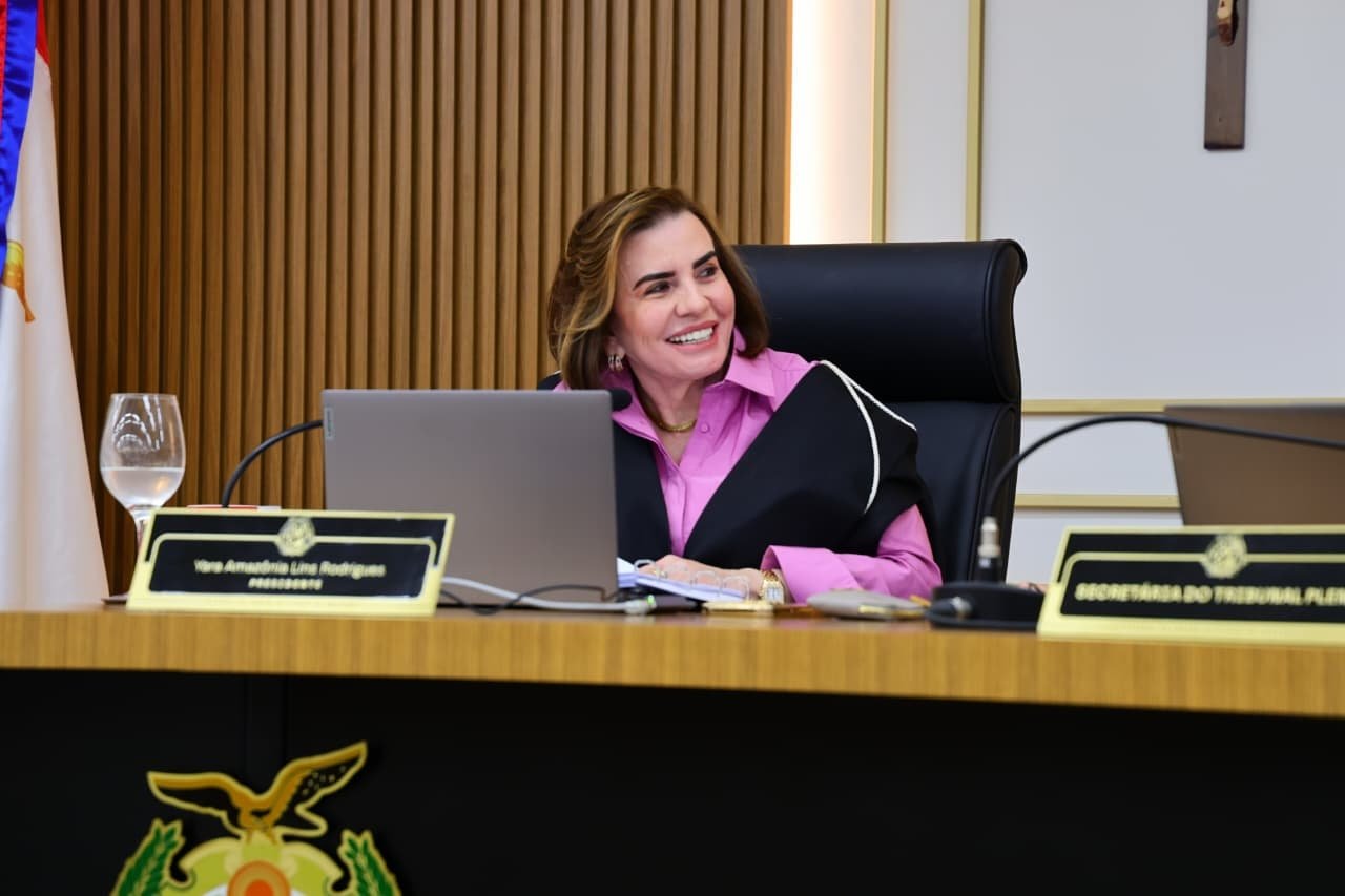 Protagonismo feminino em destaque: TCE-AM realiza entrega de Medalha de Honra