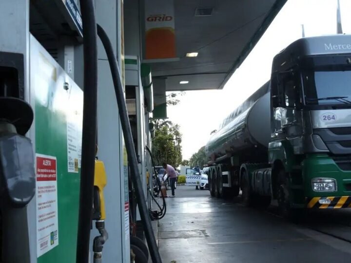 Frete rodoviário acumula alta de 3,36% em março com pressão do diesel e safra recorde