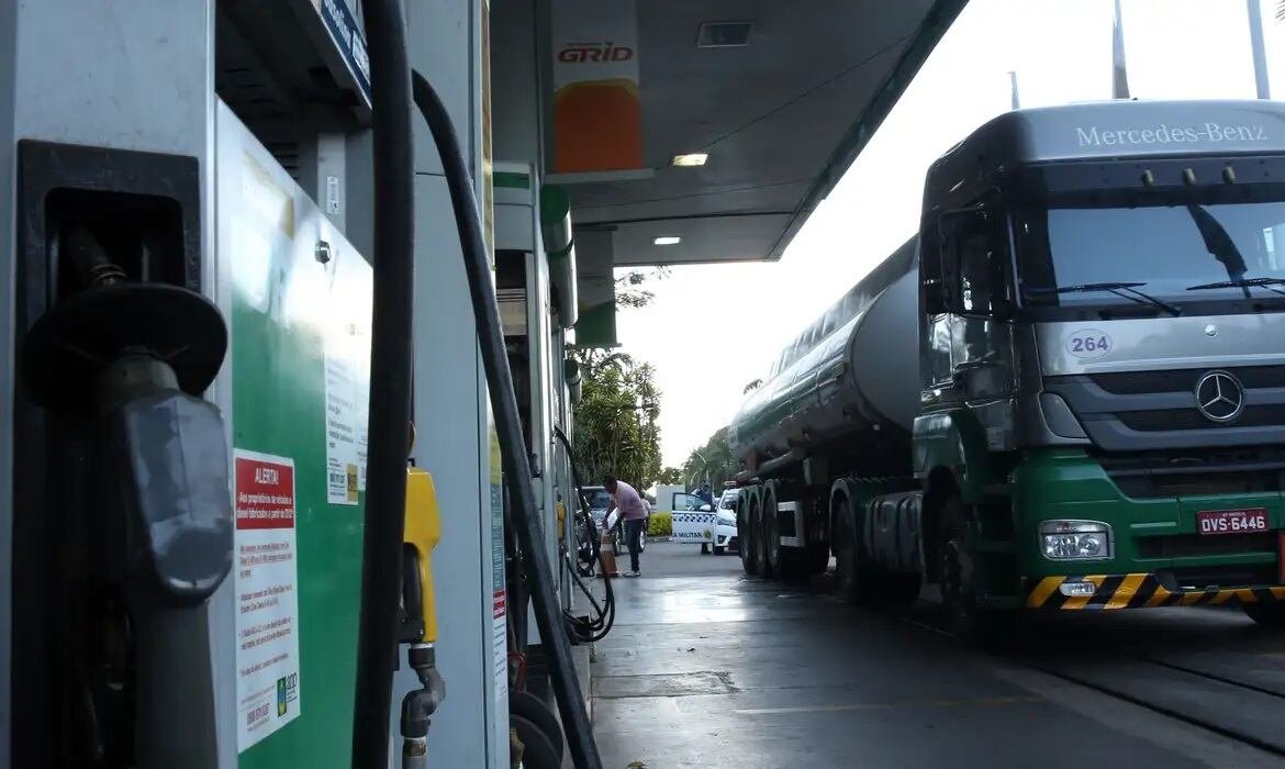 Frete rodoviário acumula alta de 3,36% em março com pressão do diesel e safra recorde
