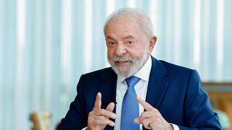 Lula passa por procedimento cirúrgico em SP e deve manter repouso
