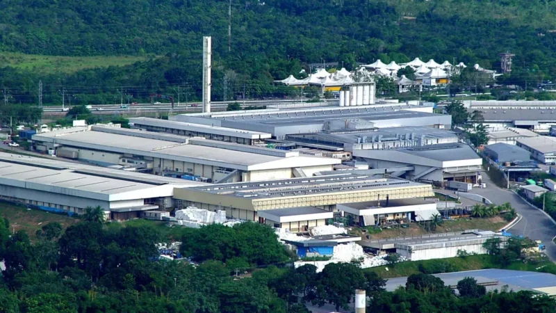 Queda nas exportações para o Golfo gera alerta no comércio exterior e monitoramento na Zona Franca de Manaus