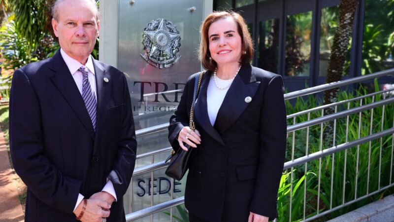 Yara Lins prestigia posse da nova mesa diretora do TRF-1 em Brasília