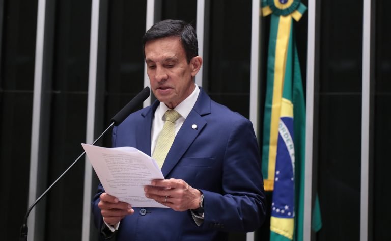 Câmara aprova projeto que permite voos de empresas estrangeiras no interior da Amazônia