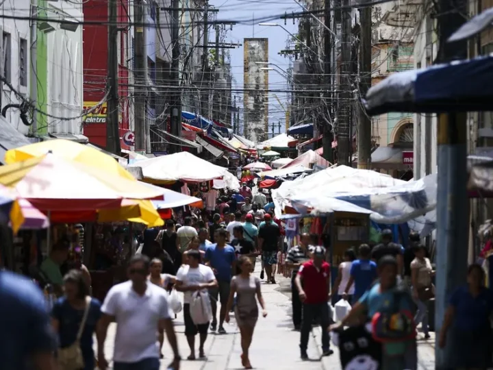 Varejo do Amazonas registra queda de 3,2% em fevereiro e apresenta o desempenho mais baixo do país