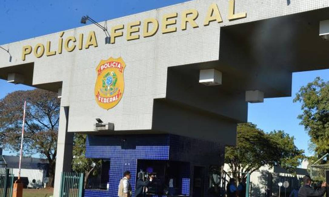 Polícia Federal suspende acesso de agente americano em resposta a restrições contra delegado brasileiro