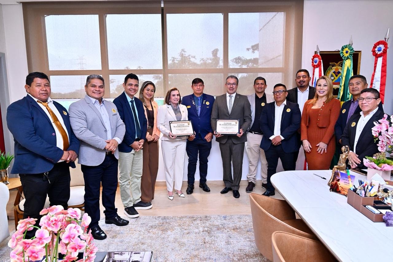 Conselheiros do TCE são agraciados com título de cidadão de São Gabriel da Cachoeira