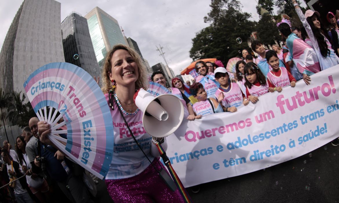 Menos recursos ampliam desafios para organizações LGBTQIA+