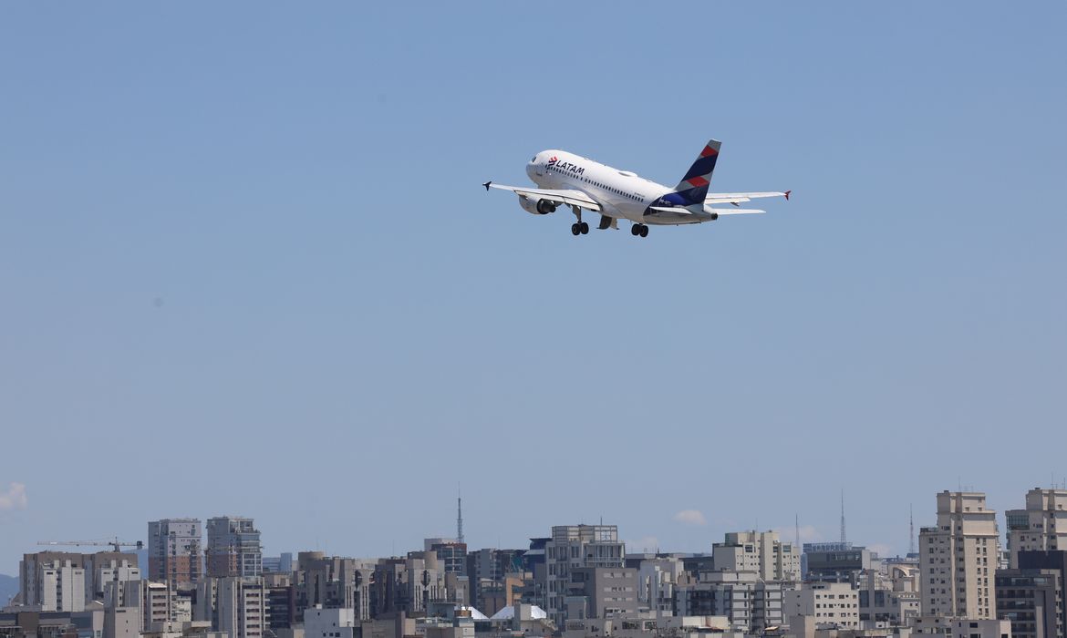 QAV segue acumulando forte valorização em 2026