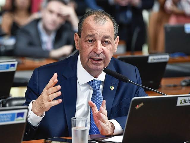 Omar Aziz, relator da PEC do fim da escala 6×1, diz que Senado deu vitória histórica aos trabalhadores